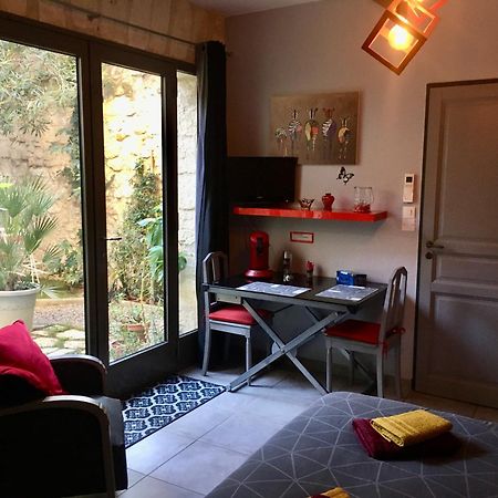 Chambre Sur Jardin Secret - Avignon Centre - Climatisee 외부 사진